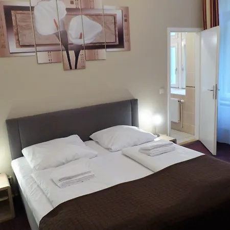 سيتي هوتل غوتلاند فندق 2*