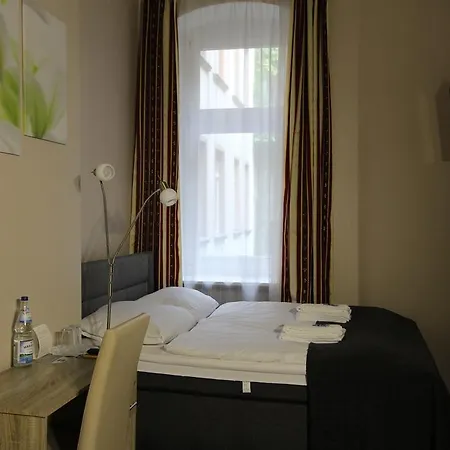 سيتي هوتل غوتلاند 2* برلين